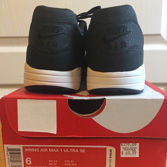 Women’s Nike Air Max 1 Ultra sneakers - Picture 2 of 3